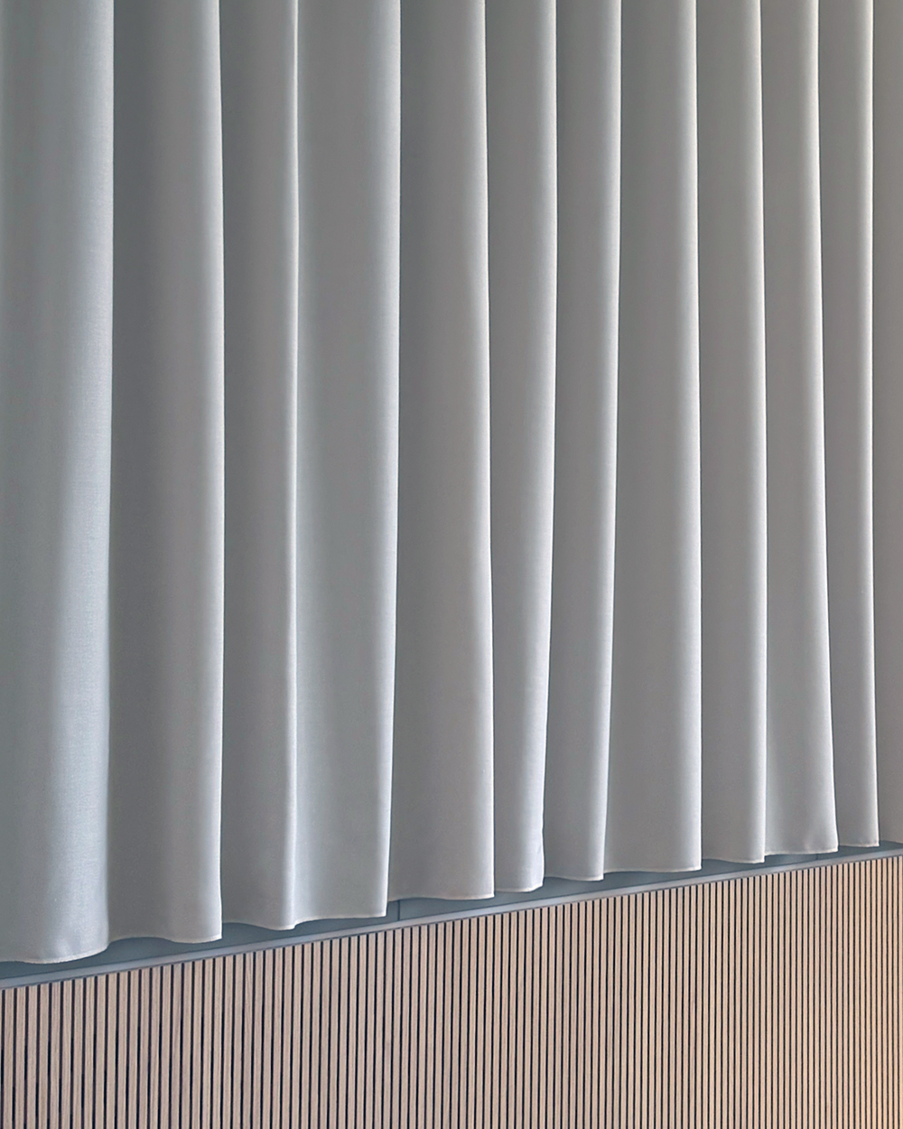 Detail Faltenbild — Onda-Gleiterschnur mit 80 mm Abstand